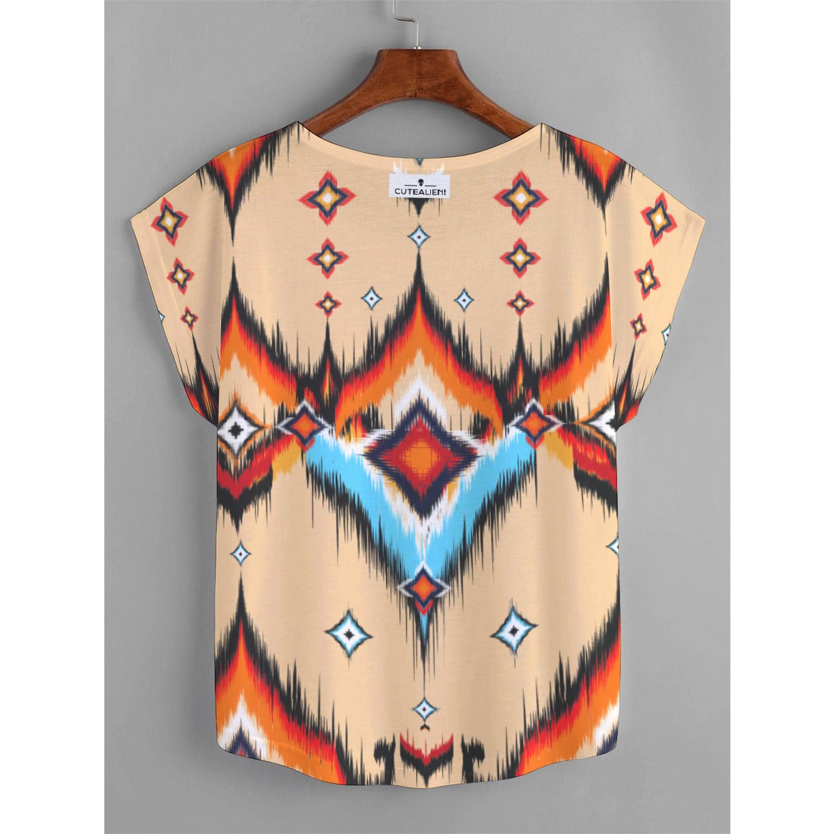 Women's Curved Hem T-shirt